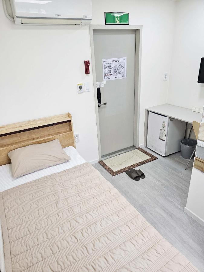 Boa Travel House Hostel Seoul Exterior photo